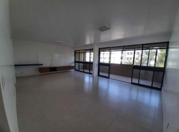 Apartamento de 3 quartos, Brasília · SQS 213 Três quartos