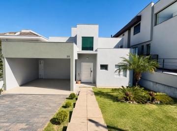 Casa de 3 quartos, Santana de Parnaíba · Casa para locação no Valville I com 3 suítes, piscina e vista para a mata