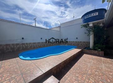 Foto 02 · Casa à Venda em Várzea Grande | 2 Quartos | Piscina | R$ 380 Mil