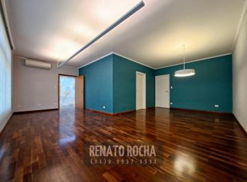 Casa de 3 quartos, São Paulo · Casa térrea à venda no Butantã com amplo quintal, Studio e 4 vagas de garagem
