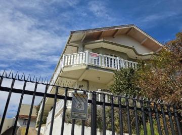 Foto 01 · Imperdível oportunidade: Casa de luxo à venda em Campos do Jordão-SP, Vila Nova! 3 quartos, 3 suítes