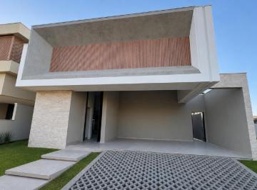 Casa · 212m² · 3 Quartos · 2 Vagas · Casa - Condomínio Village do Lago - Três Lagoas / MS