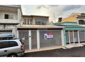 Casa · 164m² · 4 Quartos · 1 Vaga · Sem fiador Sem Burocracia - Sobrado Moderno de 4 Quartos no QI 07Guará 1