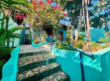 Casa · 84m² · 3 Quartos · 1 Vaga · Excelente Casa em Lote de 200m²