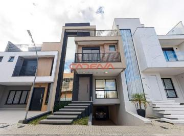 Casa · 217m² · 3 Quartos · 4 Vagas · Casa em condomínio fechado com 3 suítes e 4 vagas à venda no Pinheirinho