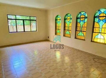 446cf93af45688a6930765c19f80b822b7ed637e · Sobrado com 269m² de área construída, composto por 5 dormitórios sendo 2 suítes, à venda por R$ 1.01
