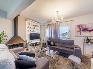 Casa · 270m² · 3 Quartos · Casa à venda - em Teresópolis