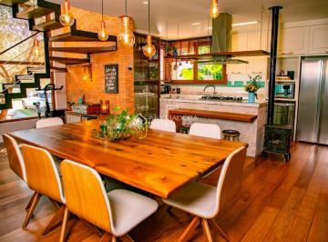 Casa · 221m² · 4 Quartos · 2 Vagas · Sobrado em condomínio de Alto Padrão, espaço gourmet, piscina aquecida e cabana de hospedes