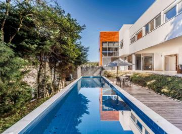 Casa · 420m² · 5 Quartos · 8 Vagas · Casa em condomínio no bairro Vista Alegre - ARYA 1