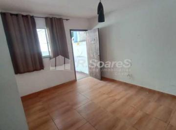Casa · 62m² · 2 Quartos · Casa de vila linear, desocupada, em Campinho.