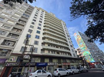Apartamento · 71m² · 2 Quartos · Apartamento de 2 Dormitórios com Elevador na Cidade Baixa