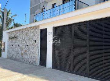Casa · 108m² · 3 Quartos · 1 Vaga · Casa à Venda em Praia de Peracanga, Guarapari | 3 Suítes
