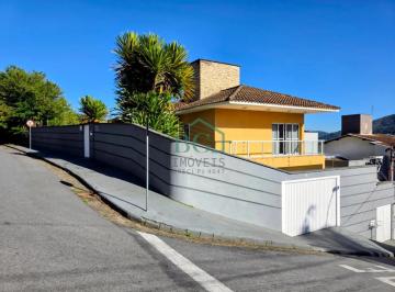 FACHADA · Excelente casa á venda no bairro no bairro Jardim Planalto em Poços de Caldas MG.