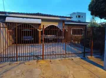 Casa · 209m² · 3 Quartos · 4 Vagas · Casa à Venda com 03 dormitórios, 209,53m² de Construção no bairro Cidade Nova