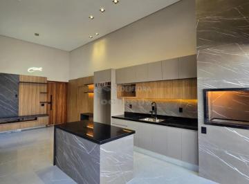 Casa · 127m² · 3 Quartos · 2 Vagas · Casa à Venda com 03 Dormitórios, sendo 01 tipo apartamento, 127m² de Construção no bairro Setsul II
