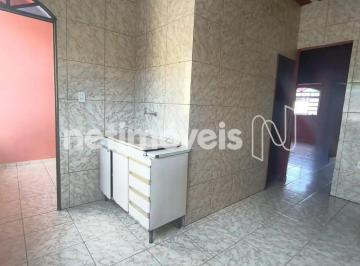 1e128d22-8845-4c08-9a77-d2079febf323.webp · Casa 2 Quartos com garagem livre, coberta e demarcada.