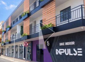 c4404b95d1463fb0060f6f19f210573631aaca31 · Apartamento com 2 dormitórios para alugar, 60 m² por R$ 2.500,00/mês - Centro - Navegantes/SC