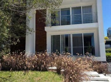 5dba9b3c72465eec9e6a568d20d9f3018d583c95 · Casa com 5 dormitórios à venda, 873 m² por R$ 15.500.000 - Ariribá - Balneário Camboriú/SC
