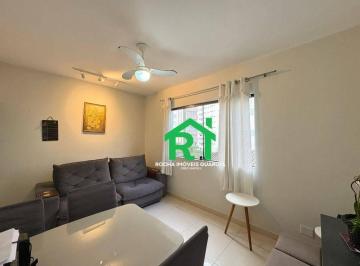 Sala · Apartamento com 2 quartos (1 suíte), 1 vaga à venda em Jardim Astúrias, Guarujá