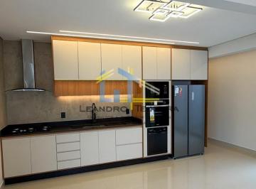 Casa · 140m² · 2 Quartos · 1 Vaga · Casa com piscina à Venda no Residencial Villa Verde em Bragança Paulista