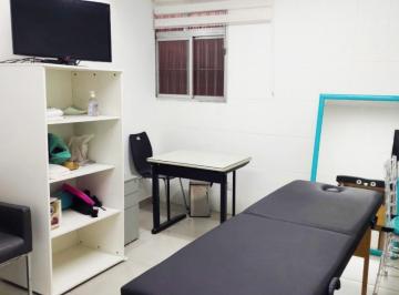 l4744a.jpg · Sala comercial com 4 salas e 3 vagas de garagem para locação no centro de Osasco