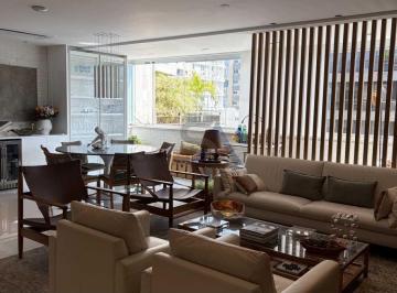 Apartamento · 130m² · 3 Quartos · 3 Vagas · Apartamento : Quadra da Praia / Residencial / Leblon