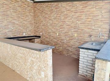 Casa de 2 quartos, Águas Claras · Casa com 2 quartos e 350m² para reforma - Arniqueiras, quadra 5