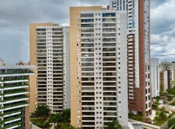 Apartamento de 3 quartos, Brasília · Apartamento Luxuoso com 3 Suítes  - Direto Com Proprietár