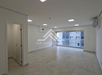 Comercial · 82m² · 2 Vagas · Sala Comercial pronta para uso