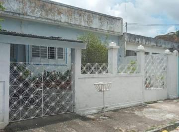 Casa de 4 quartos, Recife · Otima Casa Toda Reformada. Nas Imediações do Centro Comercial, Próximo de tudo: Padarias, Supermerca