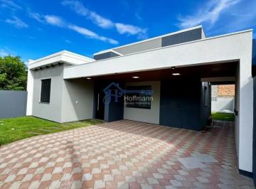 Casa · 295m² · 3 Quartos · 2 Vagas · Imóvel com piscina e lareira em Sapucaia do Sul - Ipiranga, área construída de 145m²