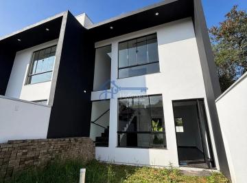 Casa · 117m² · 2 Quartos · 2 Vagas · Sobrado Novo, com Churrasqueira à Venda em São Jorge, Novo Hamburgo