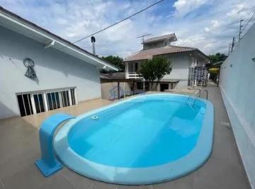 Casa · 215m² · 5 Quartos · 2 Vagas · Casa com Piscina à Venda no Bairro Guarani Novo Hamburgo