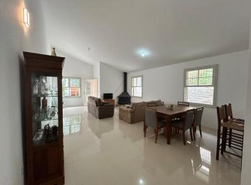 Casa · 3 Quartos · 3 Vagas · Casa para Venda e Aluguel no Vila Nova com Suíte, Sacada e Móveis Planejados