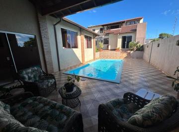 Casa · 302m² · 4 Quartos · 3 Vagas · Imóvel em Novo Hamburgo - Petrópolis: Churrasqueira, Salão de Festas, Vista Panorâmica e mais!