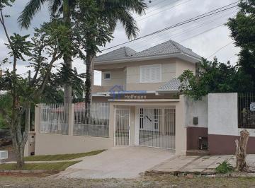 Casa · 325m² · 4 Quartos · 4 Vagas · Casa com vista panorâmica e salão de festas no Imigrante Norte, Campo Bom - Excelente Padrão Constru