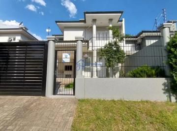 Casa · 210m² · 3 Quartos · 2 Vagas · Sobrado com Varanda, Lareira e Piscina em Hamburgo Velho, Novo Hamburgo - Venda