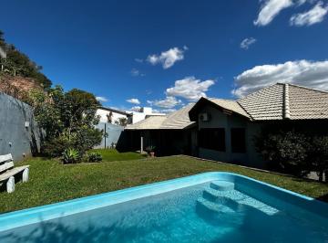 Casa · 255m² · 3 Quartos · 2 Vagas · Casa à venda em Novo Hamburgo, Bairro Ouro Branco - Plana, Piscina privativa e 3 salas