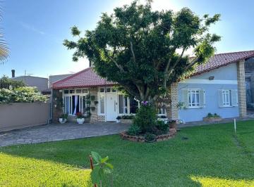 Casa · 113m² · 3 Quartos · 2 Vagas · Casa à venda em Novo Hamburgo, Jardim Mauá - Churrasqueira, Varanda e Quiosque