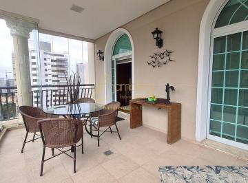 Apartamento · 226m² · 4 Quartos · 4 Vagas · Apartamento alto padrão no Campo Belo em andar alto