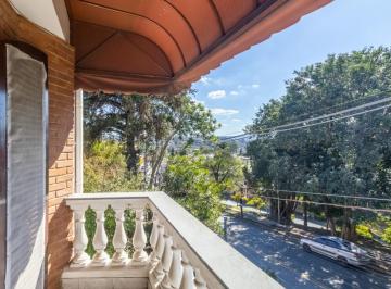 670c135c-7e21-4f2a-b4f5-f34e2f248955 · Atraente sobrado para venda em Jardim Vivan com 3 quartos, sendo 1 suíte, 225m²