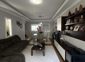Casa · 200m² · 3 Quartos · 1 Vaga · Casa 3 Quartos com Piscina no Jardim Belvedere – Volta Redonda