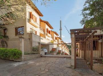 Casa · 140m² · 3 Quartos · 2 Vagas · Casa de 3 quartos, suíte e 2 vagas de garagem