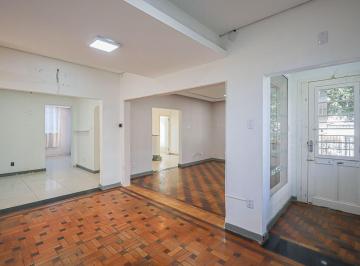 Casa · 312m² · 3 Quartos · 6 Vagas · Casa a venda no bairro Petrópolis
