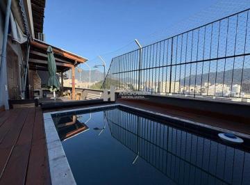 Apartamento · 160m² · 3 Quartos · 1 Vaga · Alugo cobertura linear com 3 quartos, churrasqueira, piscina, vaga e placas solares