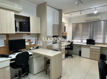 Comercial · 32m² · 1 Quarto · Vende-se sala comercial com 32,1m² – Centro Histórico