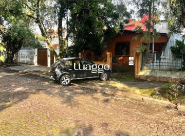 Casa · 95m² · 3 Quartos · 2 Vagas · Casa na Rua Marista, Partenon, com 11,00 de frente por 23,00 de frente a fundos