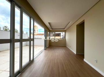 Living e garden · Apartamento 2 dormitórios com 1 suíte, garden, 2 vagas e elevador no Bom Fim!