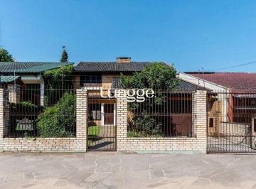 Casa · 230m² · 3 Quartos · 3 Vagas · Residência no bairro Camaquã, com 3 dormitório(s), e 3 banheiros,