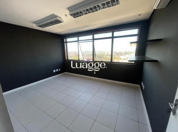 Comercial · 43m² · 1 Quarto · 1 Vaga · ala comercial desocupada à venda no coração do bairro Boa Vista, em Porto Alegre